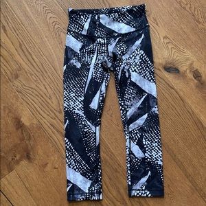 Lululemon leggings size 4